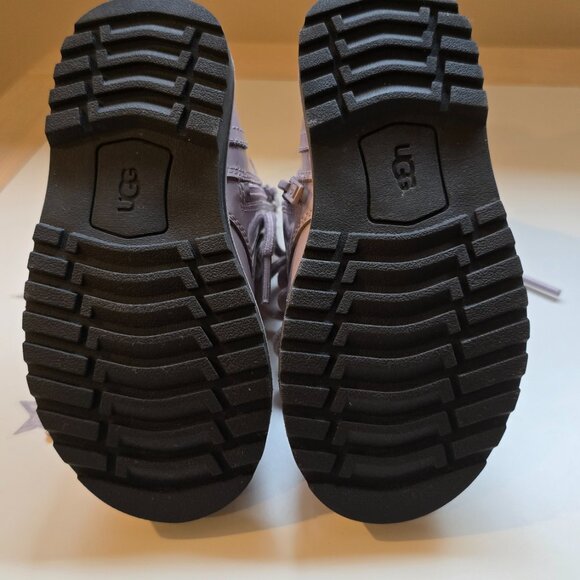 UGG Girls' Glitter Ryann Boots - Picture 4 of 8